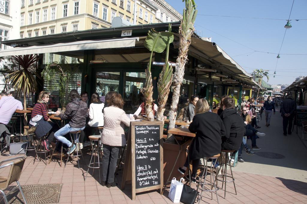 Operastreet City Center Santorin Вена Экстерьер фото